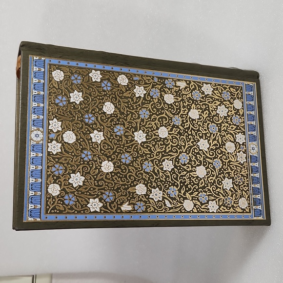 Barnes and Noble Jane Austin Seven Novel Bound Volume Gilded Edges - Picture 11 of 13